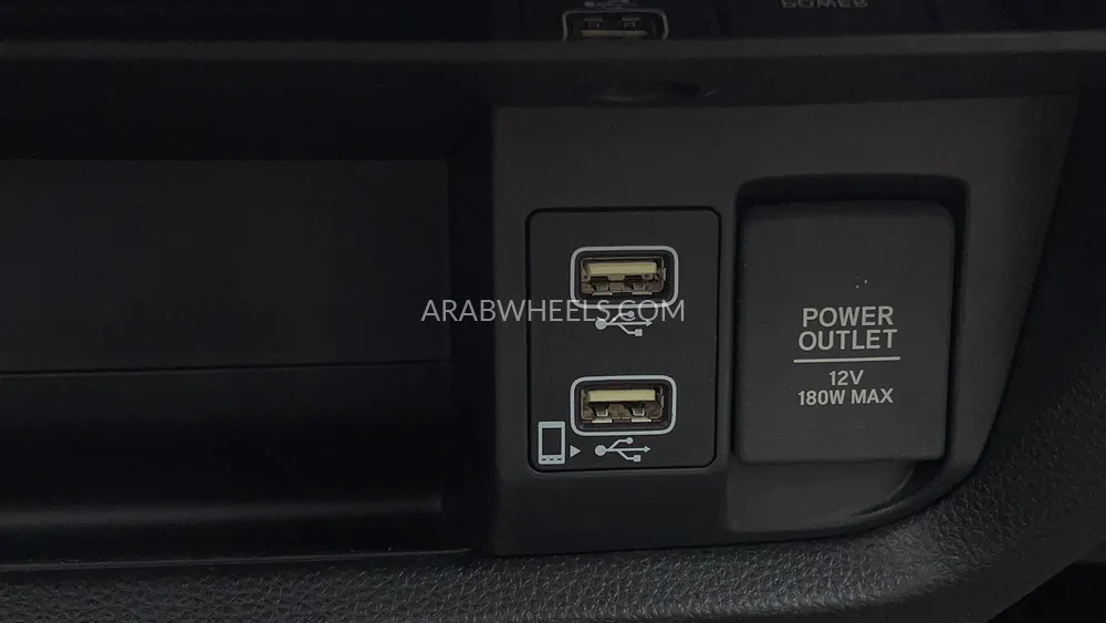 Honda City 2024 for Sale in Dubai Image-44