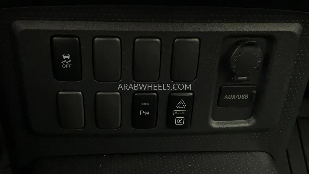 Toyota FJ Cruiser 2023 for Sale in Dubai Image-39