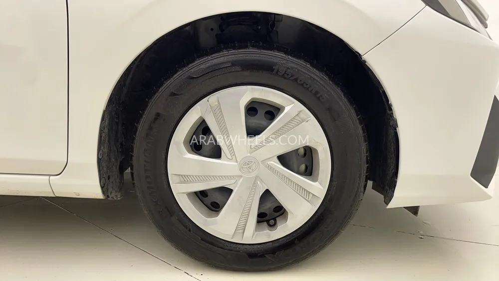 Toyota Yaris 2023 for Sale in Dubai Image-10