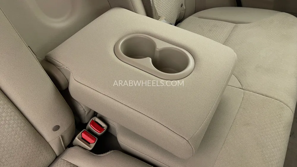 Honda CR-V 2016 for Sale in Dubai Image-32