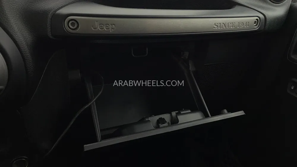 جيب رانجلر 2018 for Sale in دبي Image-29