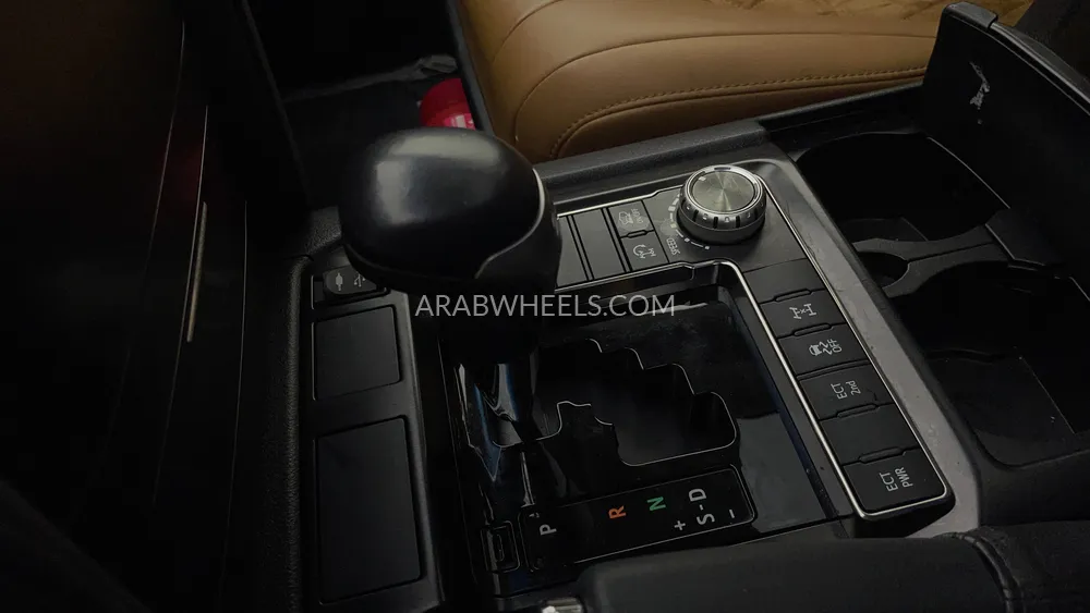 تويوتا لاند كروزر 2021 for Sale in دبي Image-18