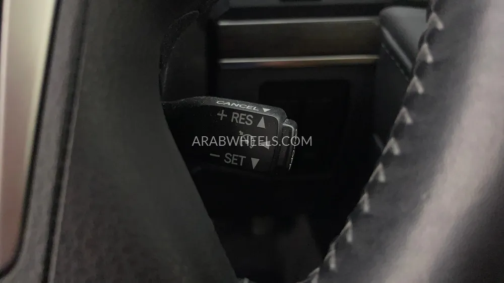 تويوتا لاند كروزر 2021 for Sale in دبي Image-46