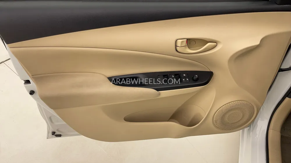 Toyota Yaris 2022 for Sale in Dubai Image-17