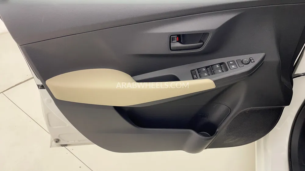 Toyota Yaris 2024 for Sale in Dubai Image-18