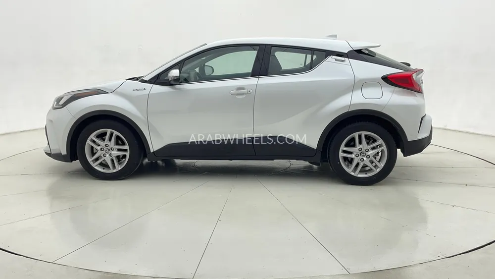 Toyota C-HR 2023 for Sale in Dubai Image-6