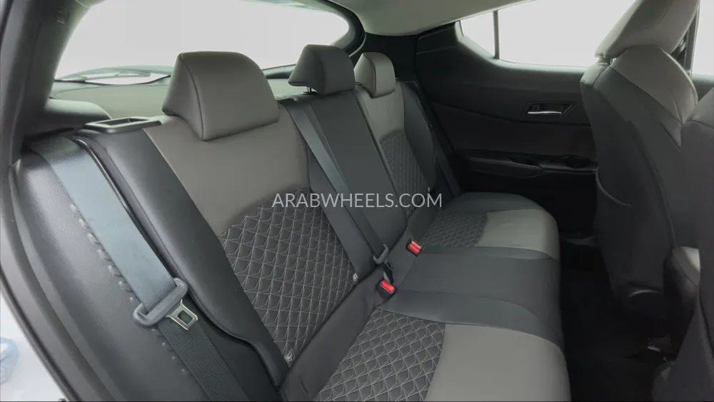 Toyota C-HR 2023 for Sale in Dubai Image-25