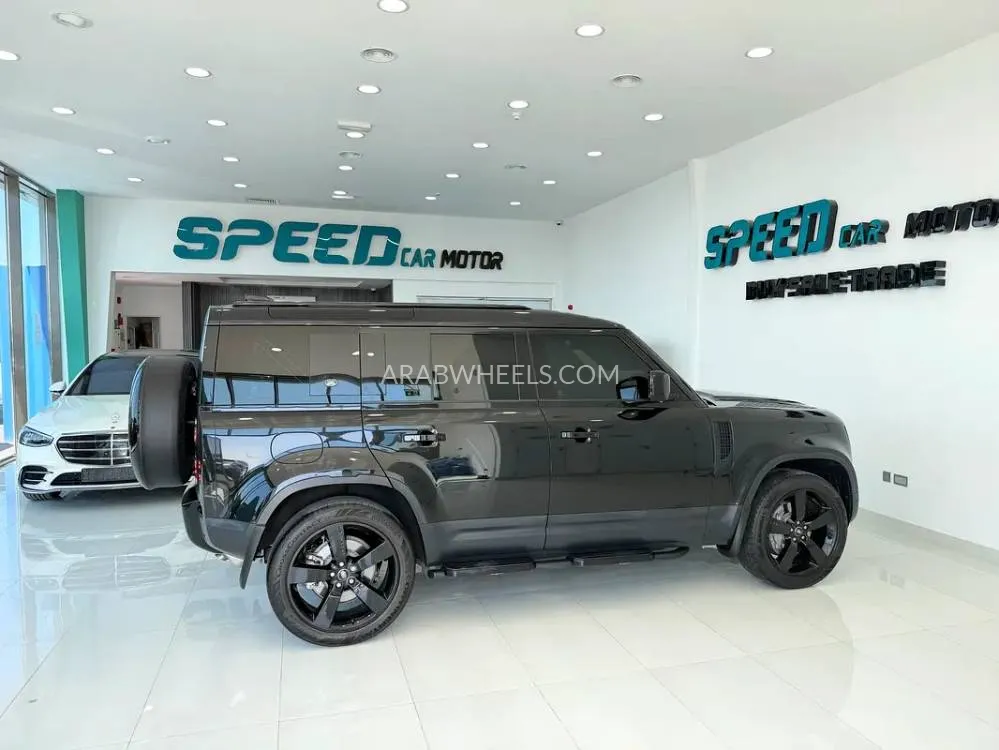 Land Rover Defender 2024 for Sale in Abu Dhabi Image-7