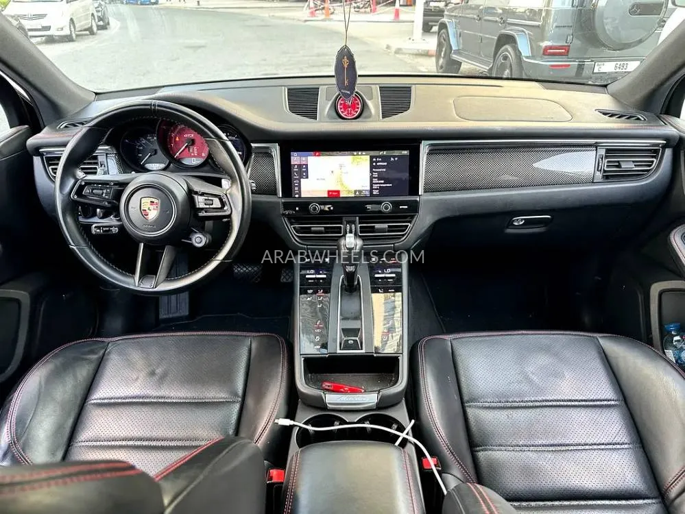 Porsche Macan 2022 for Sale in Dubai Image-10