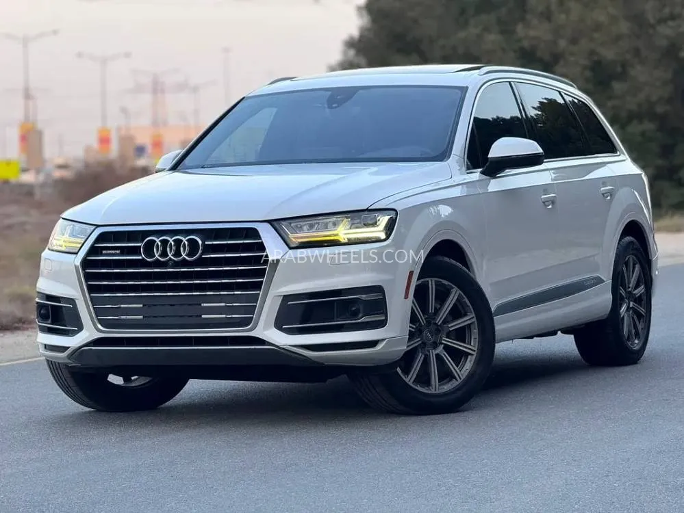 Audi Q7 2018 for Sale in Sharjah Image-2