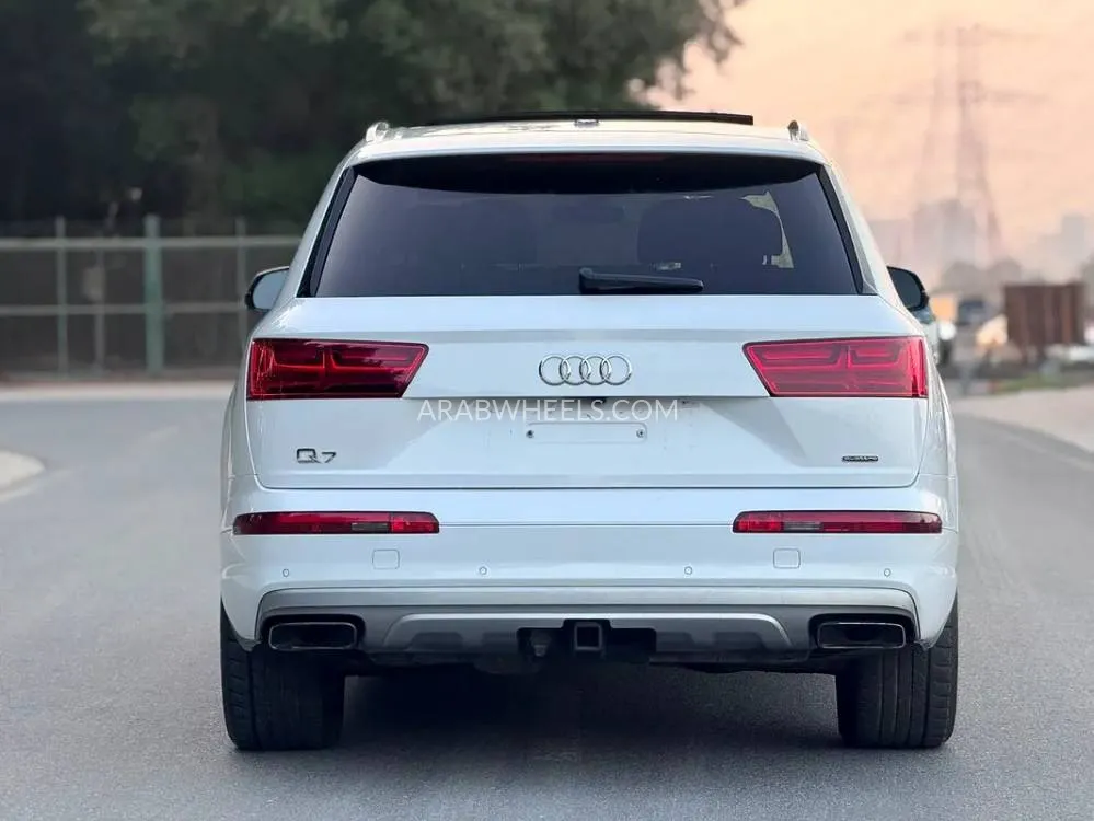 Audi Q7 2018 for Sale in Sharjah Image-6