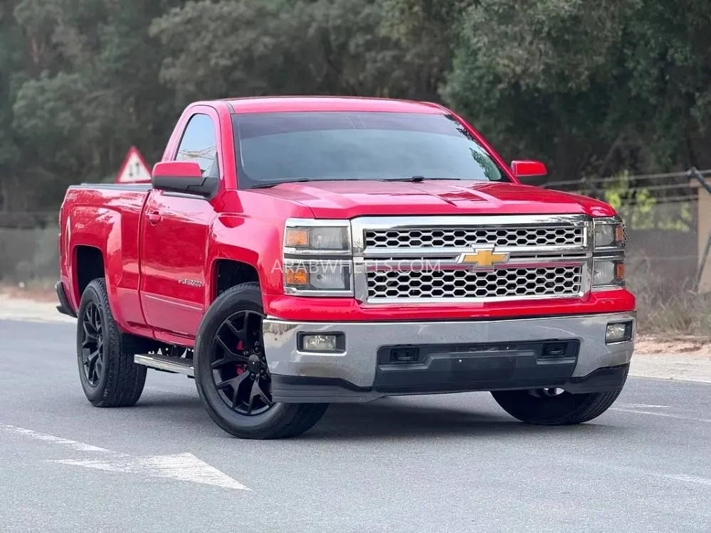 Chevrolet Silverado 2015 for Sale in Sharjah Image-4