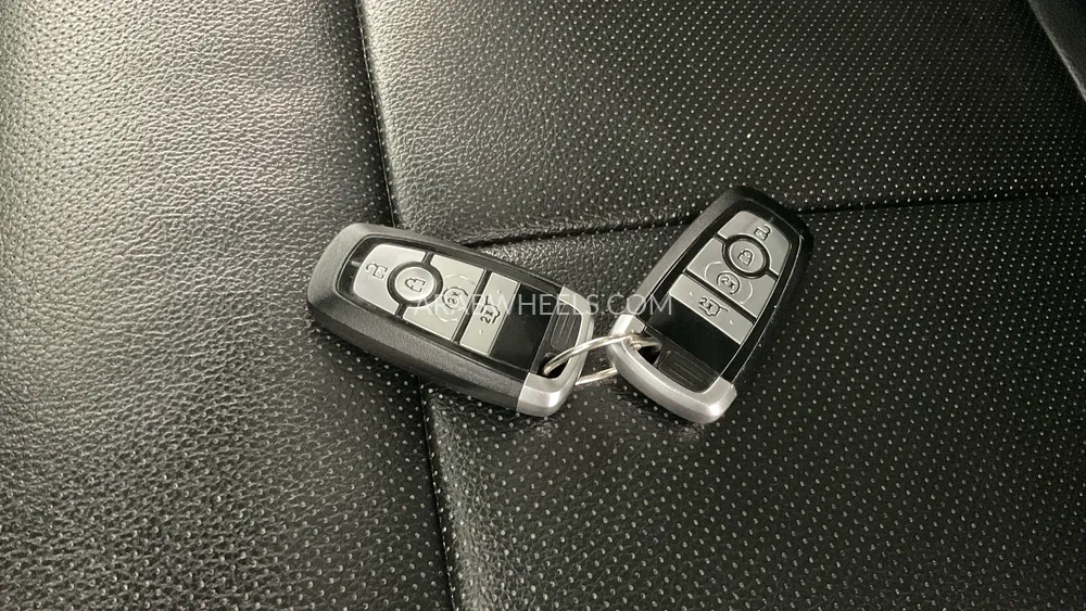 Ford Expedition 2020 for Sale in Sharjah Image-18