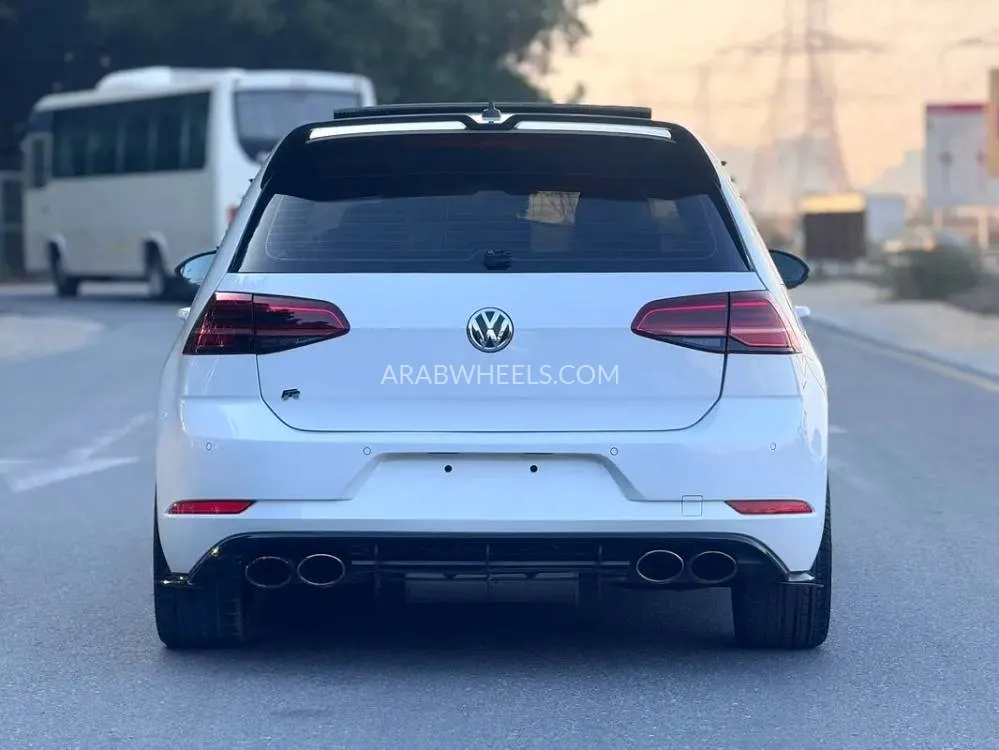 Volkswagen Golf 2018 for Sale in Sharjah Image-4