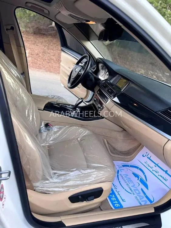 BMW 5 series 2016 for Sale in Sharjah Image-8