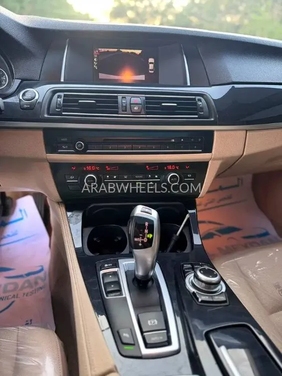 BMW 5 series 2016 for Sale in Sharjah Image-9