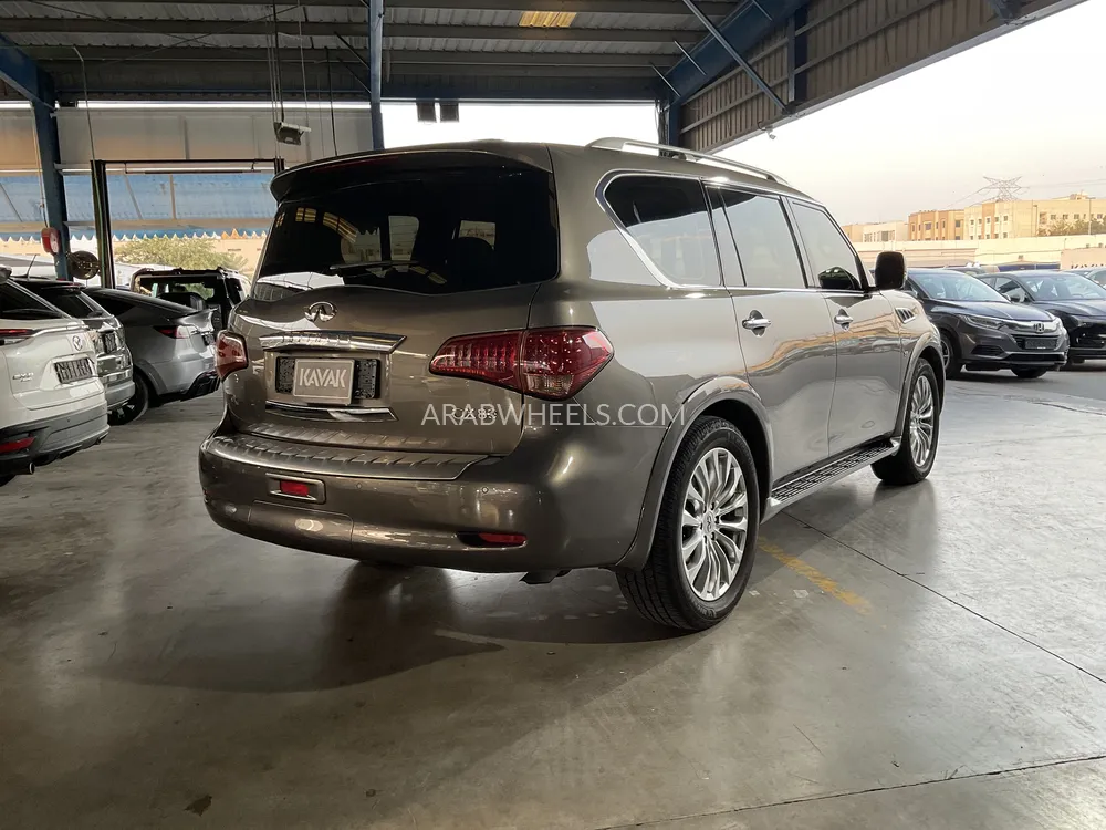 Infiniti QX80 2017 for Sale in Dubai Image-4