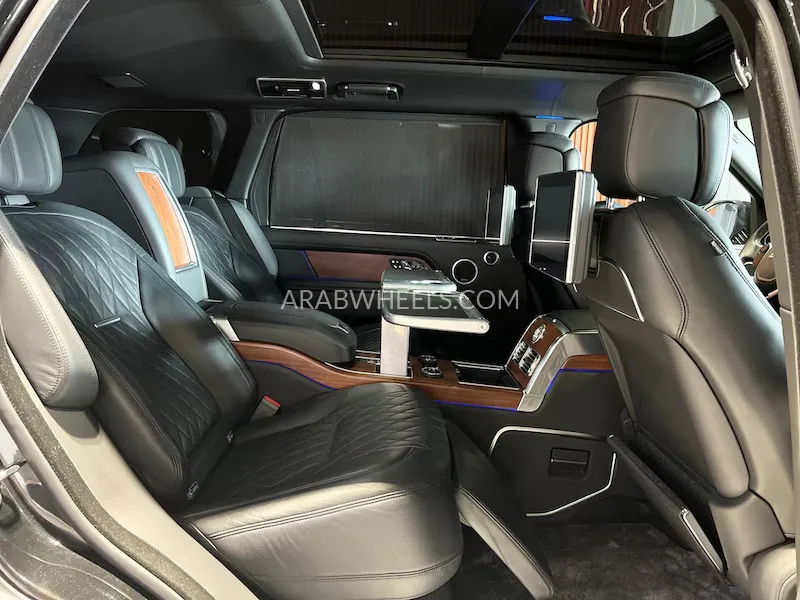 Land Rover Range Rover 2022 for Sale in Dubai Image-10
