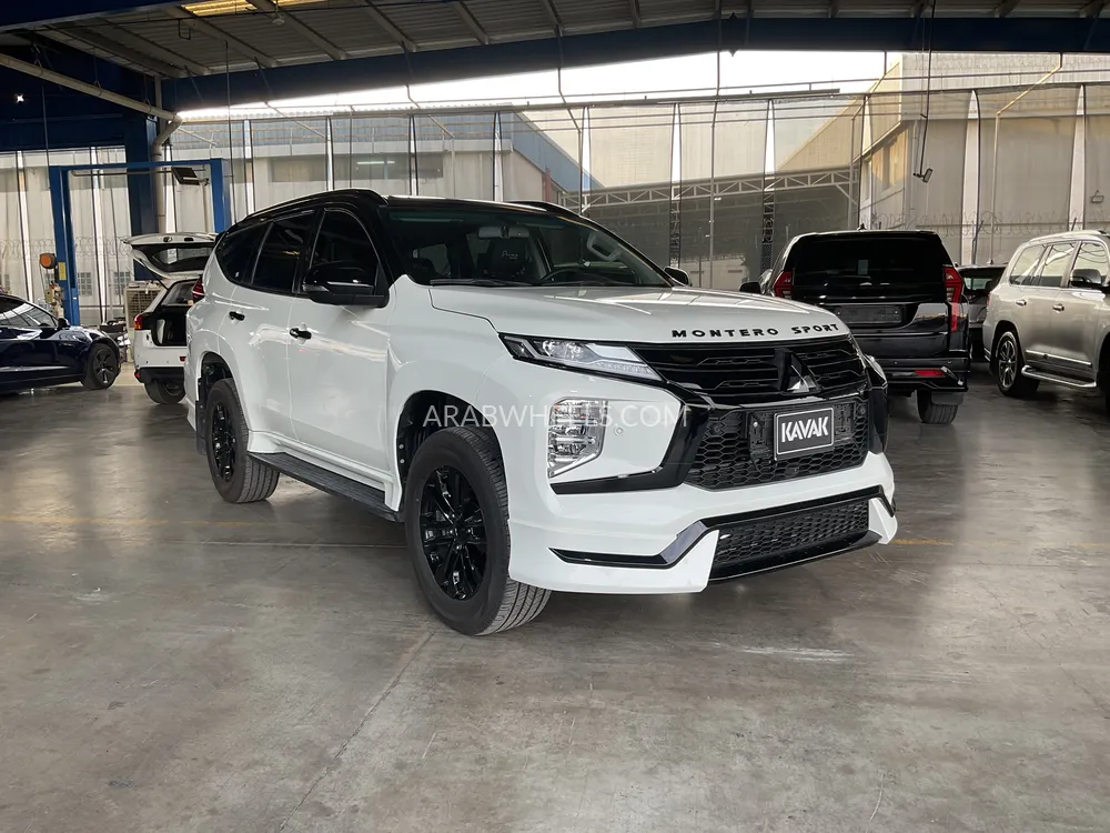 Mitsubishi Montero Sport 2023 for Sale in Sharjah Image-3