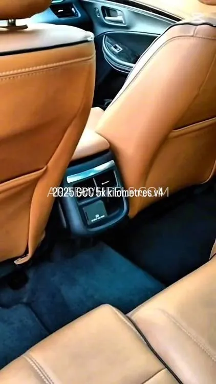 Toyota Camry 2025 for Sale in Sharjah Image-11