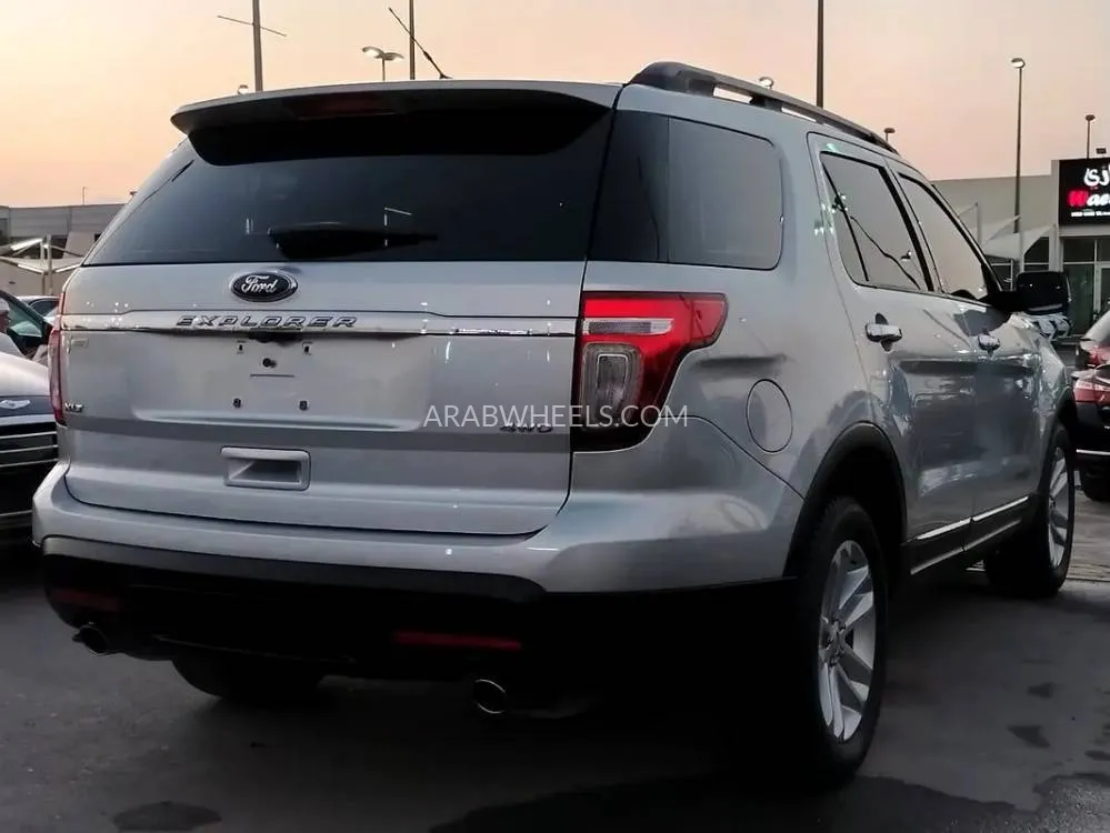 Ford Explorer 2013 for Sale in Dubai Image-12