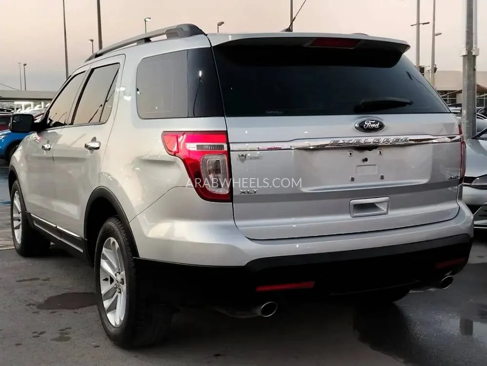 Ford Explorer 2013 for Sale in Dubai Image-18