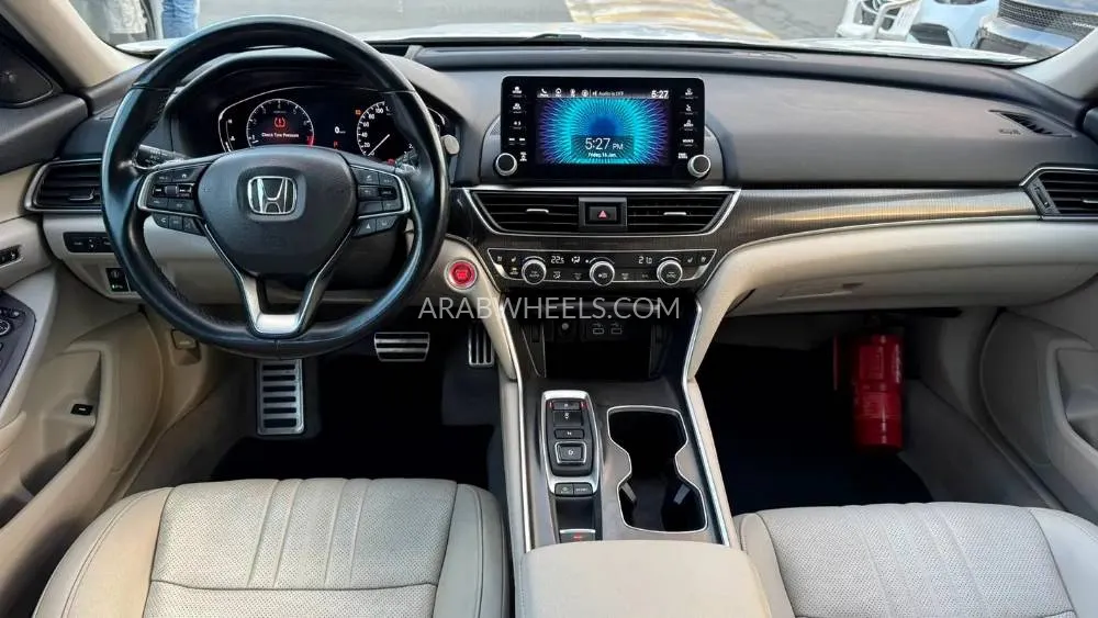 Honda Accord 2022 for Sale in Dubai Image-4