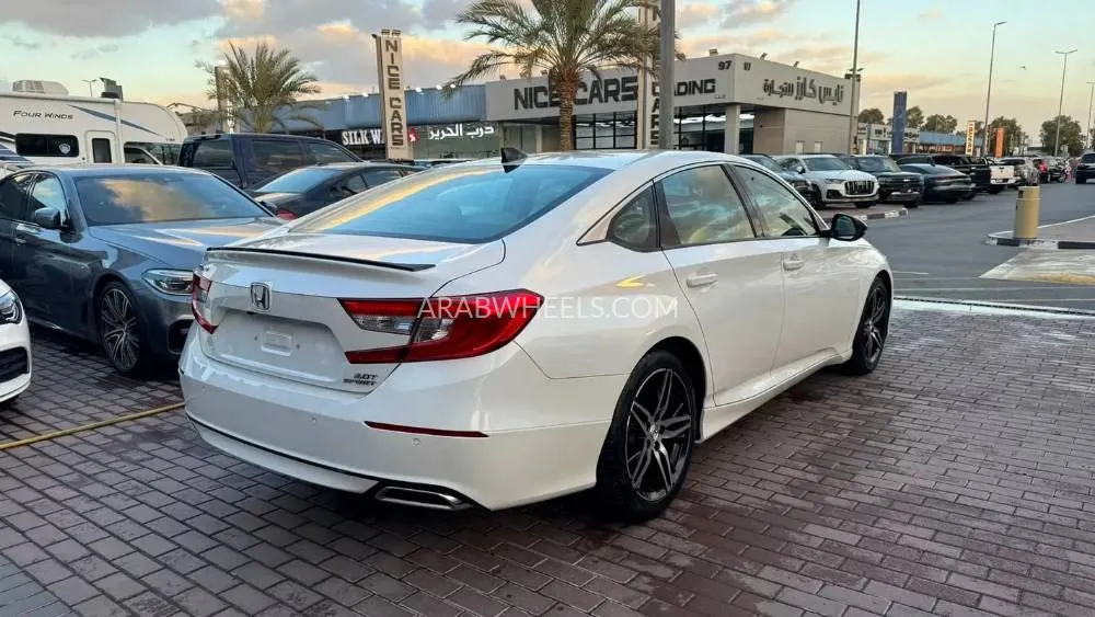 Honda Accord 2022 for Sale in Dubai Image-10