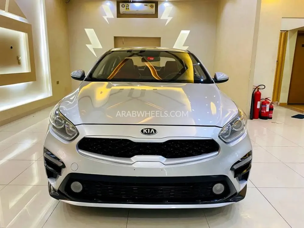 Kia Cerato 2019 for Sale in Sharjah Image-16