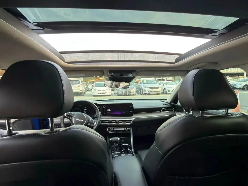 Kia K5 2024 for Sale in Ajman Image-3