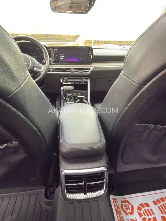 Kia K5 2024 for Sale in Ajman Image-8