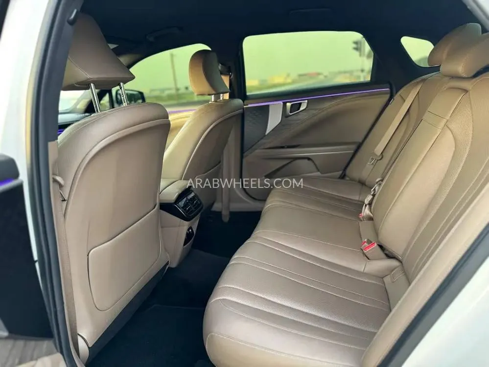 Kia K8 2022 for Sale in Sharjah Image-3