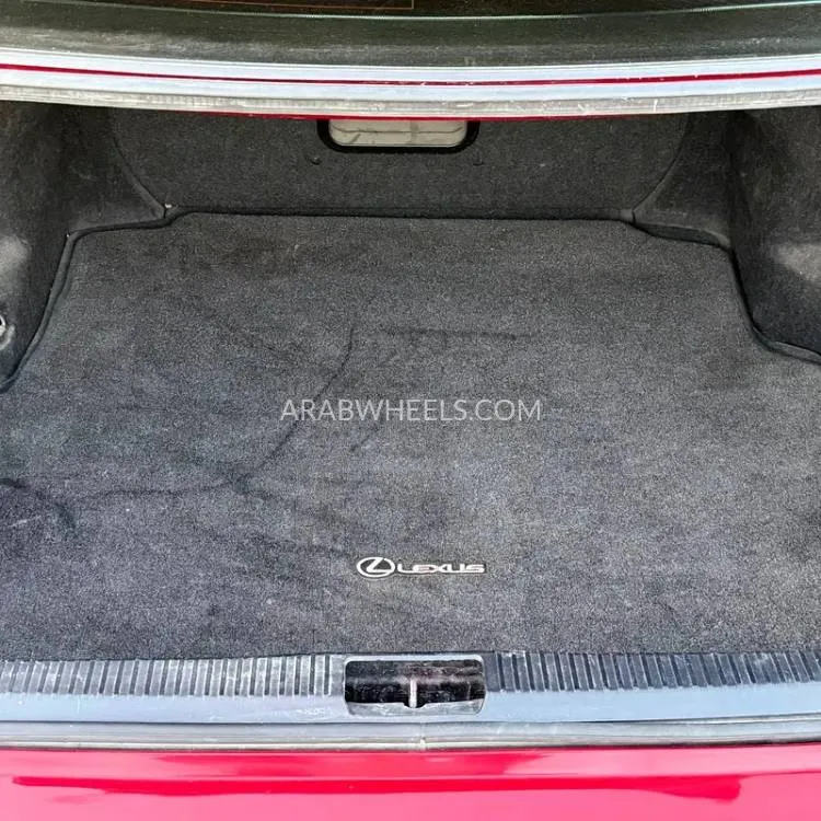 لكزس ES 2015 for Sale in دبي Image-6