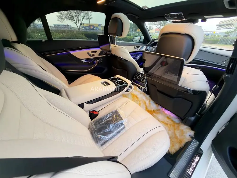 Mercedes Benz CLS Class 2018 for Sale in Dubai Image-12