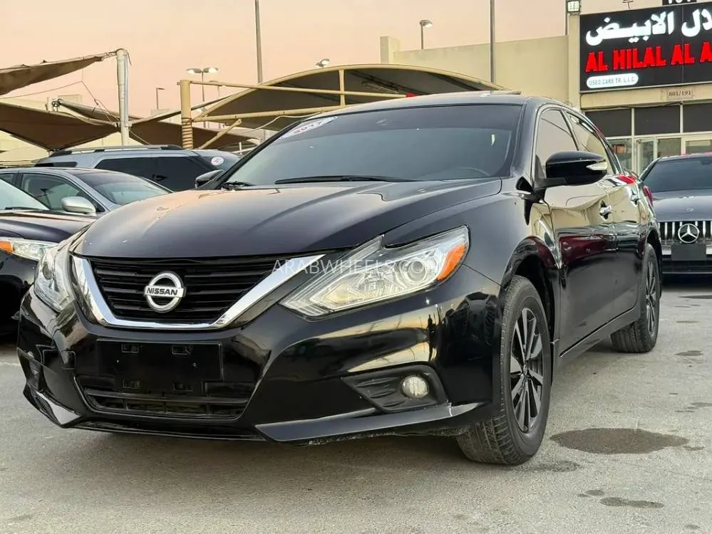 Nissan Altima 2017 for Sale in Dubai Image-9