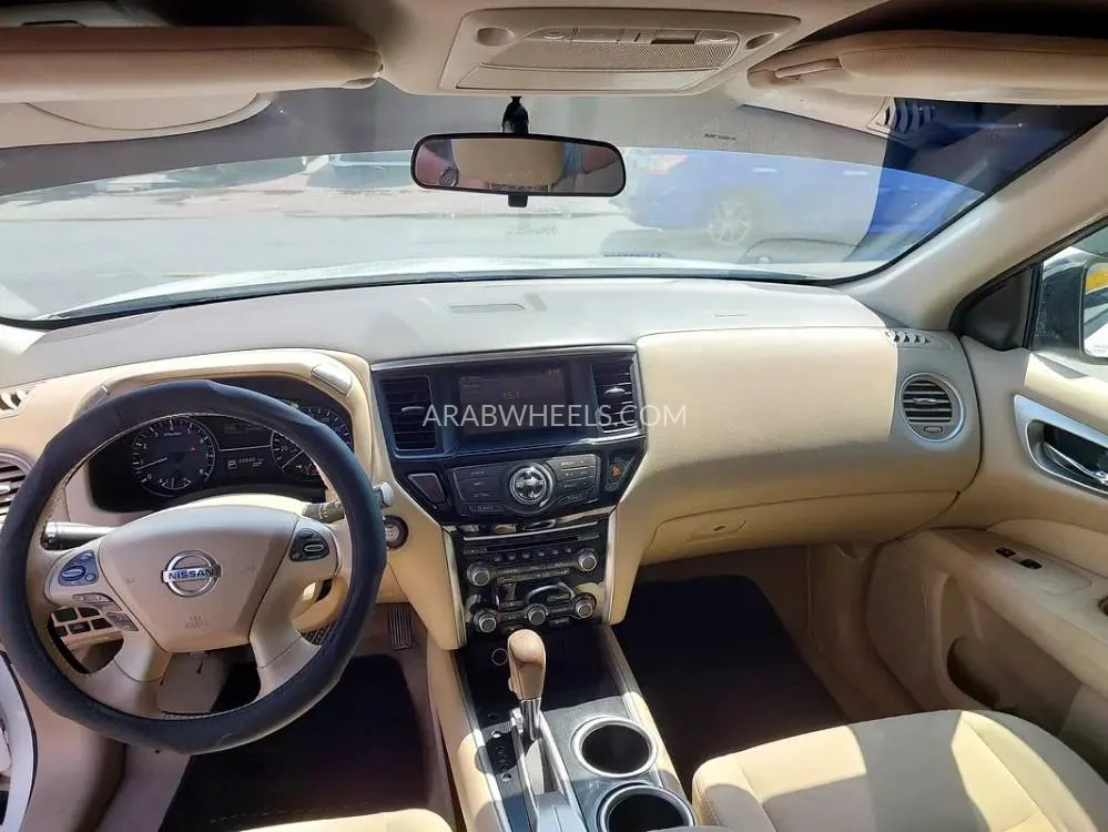 Nissan Pathfinder 2014 for Sale in Sharjah Image-9