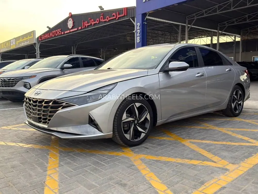 Hyundai Elantra 2021 for Sale in Ajman Image-5
