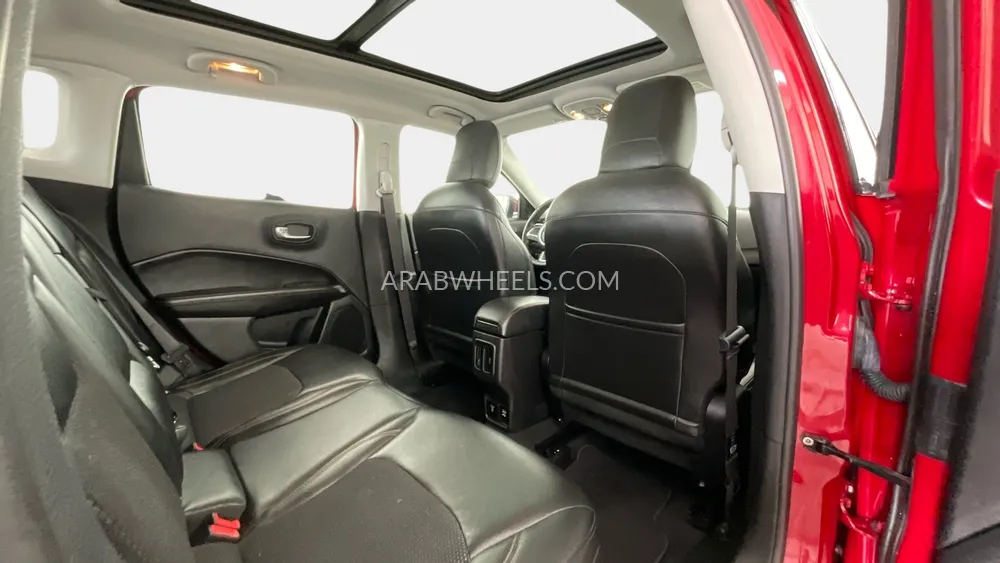 Jeep Compass 2018 for Sale in Sharjah Image-28