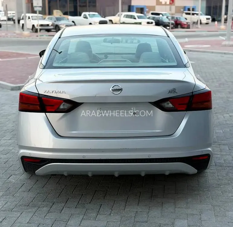 Nissan Altima 2019 for Sale in Abu Dhabi Image-4