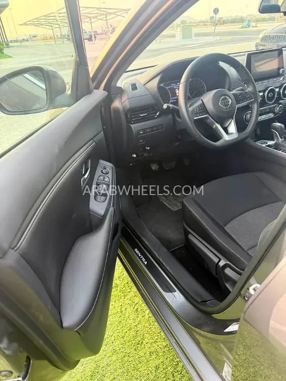 Nissan Sentra 2022 for Sale in Ajman Image-6