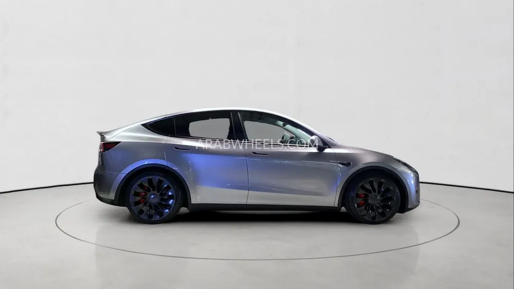Tesla Model Y 2023 for Sale in Sharjah Image-7