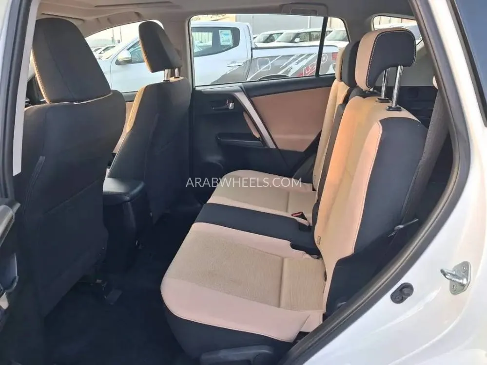 Toyota Rav4 2017 for Sale in Abu Dhabi Image-7