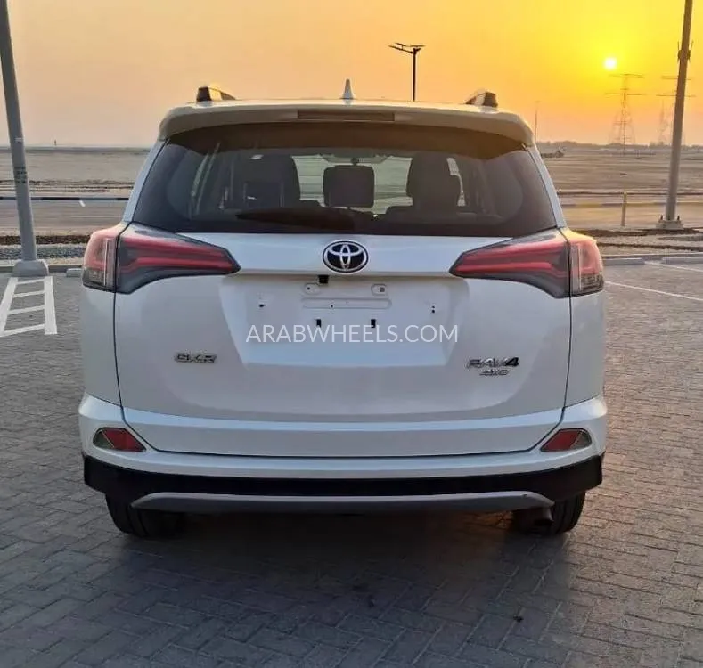 Toyota Rav4 2017 for Sale in Abu Dhabi Image-9