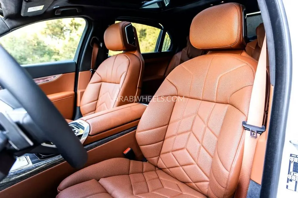 BMW 7 series 2026 for Sale in Sharjah Image-11