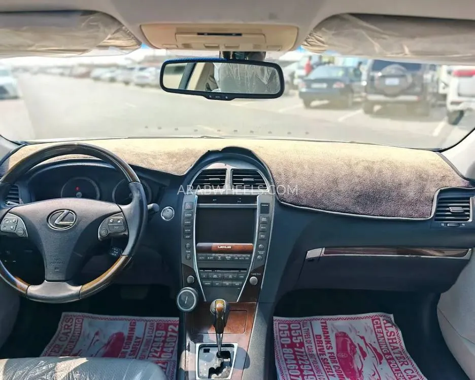 Lexus ES 2011 for Sale in Sharjah Image-11