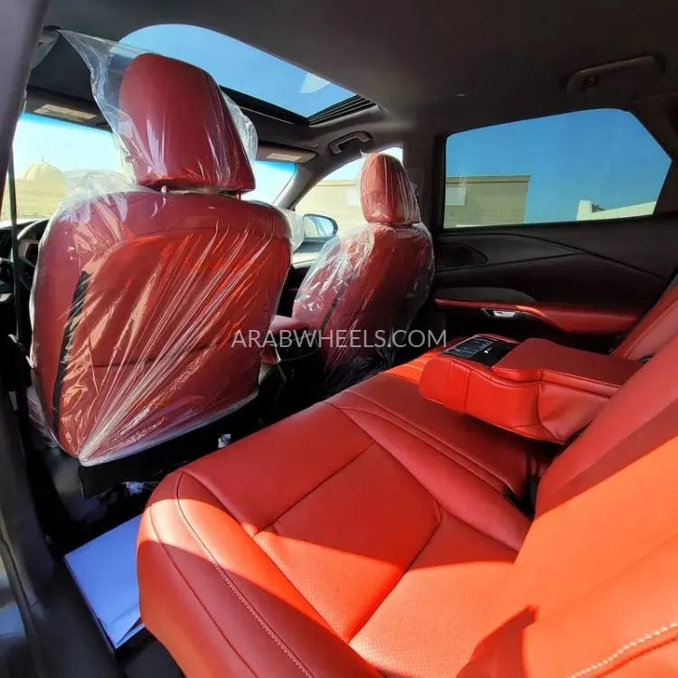Lexus RX 2023 for Sale in Sharjah Image-6