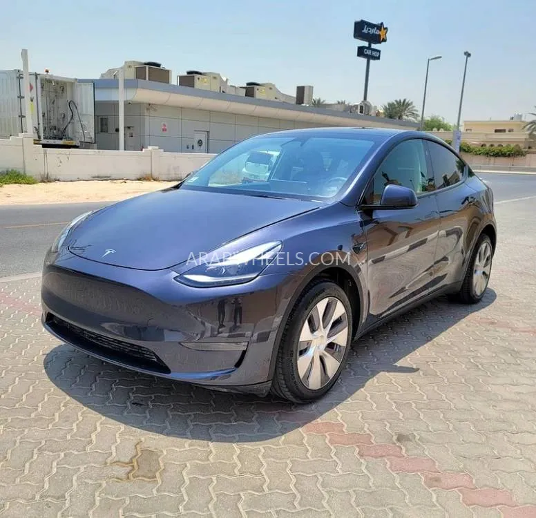 Tesla Model Y 2024 for Sale in Sharjah Image-2