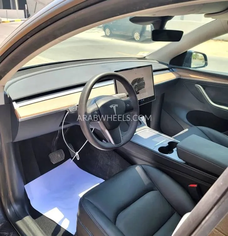 Tesla Model Y 2024 for Sale in Sharjah Image-3