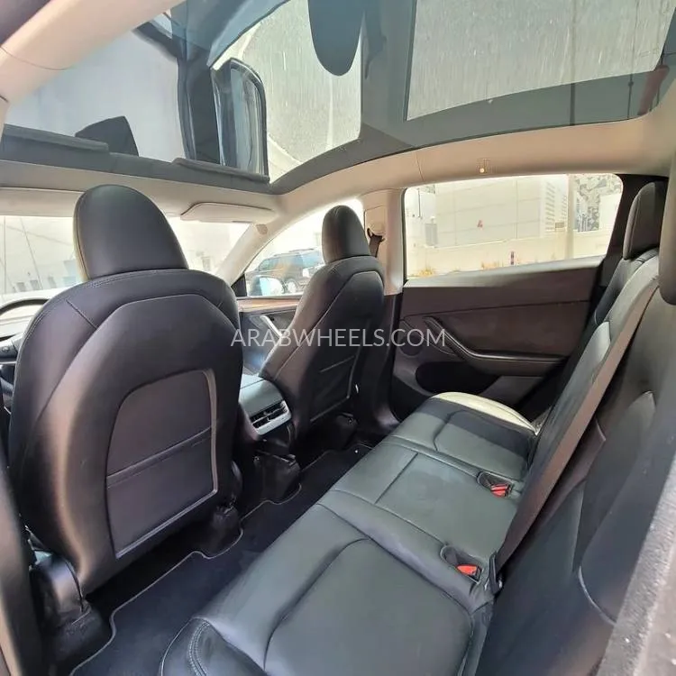 Tesla Model Y 2024 for Sale in Sharjah Image-4