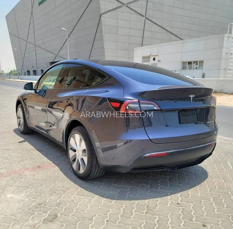 Tesla Model Y 2024 for Sale in Sharjah Image-5